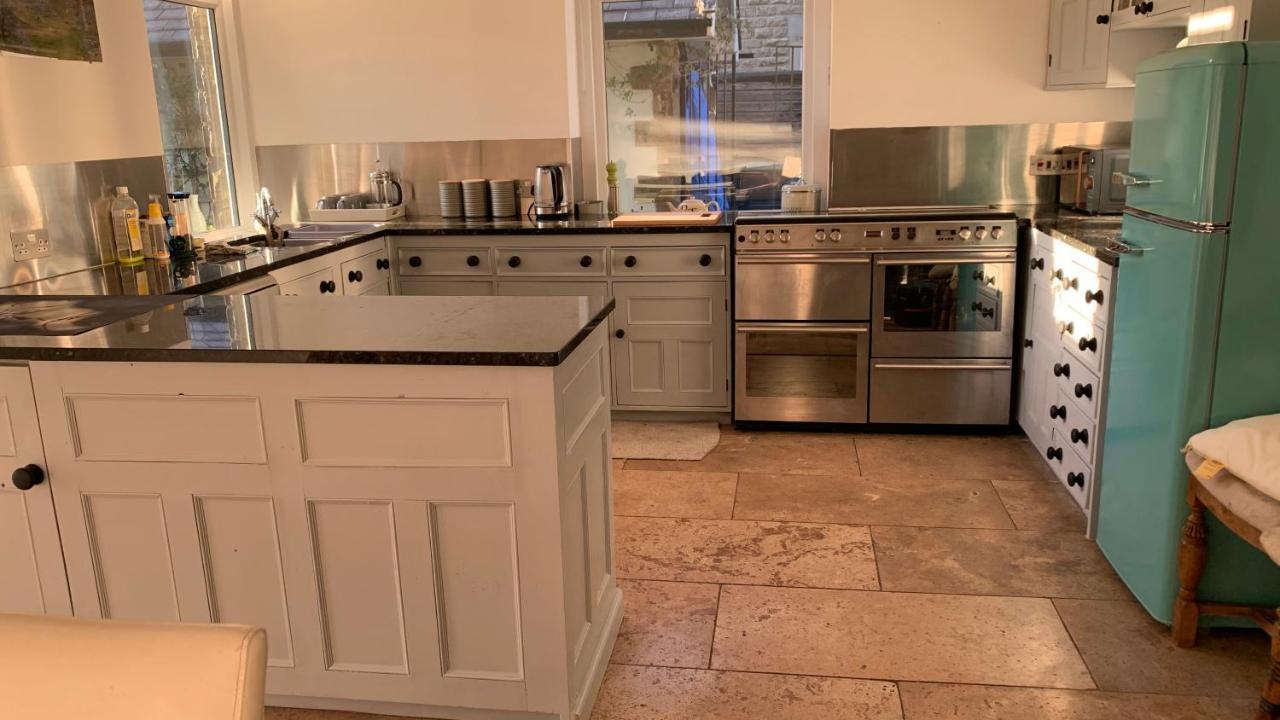 Spacious With Spectacular Views And Private Garden Villa Buxton  Exterior photo